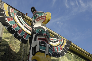 Thunderbird Above Killer Whale   Carver: Harold Alfred 1990. Cowichan Valley Vancouver Island British Columbia Canada.