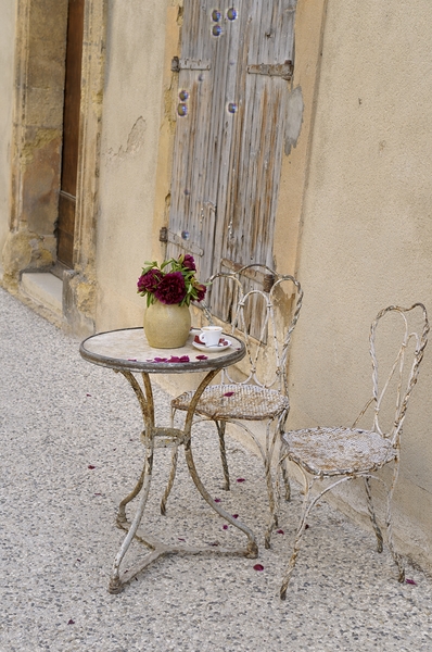 Outdoor table with flowers Print