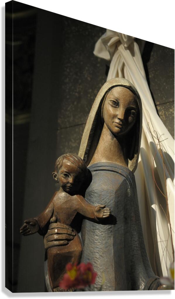 Wood carving of the virgin Eglise Saint Pothin Canvas Print