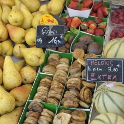 Fresh Fruit Thursday Market Boulevard Saint Germain - Paris