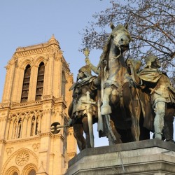 Statue de Charlemagne Paris France