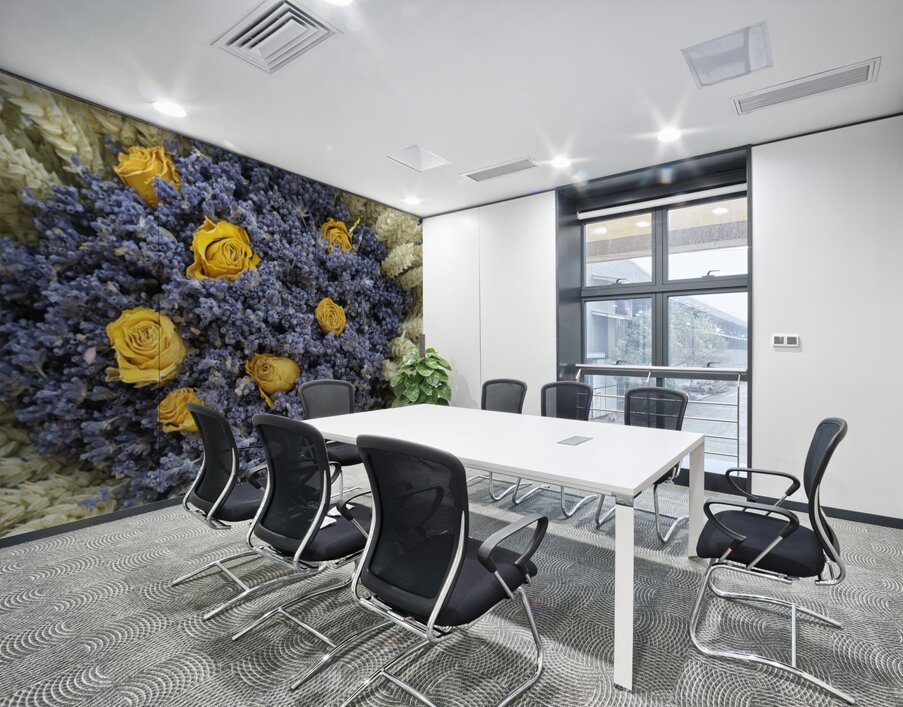 Dried roses and lavender flowers at market - Lourmarin Wall Printing